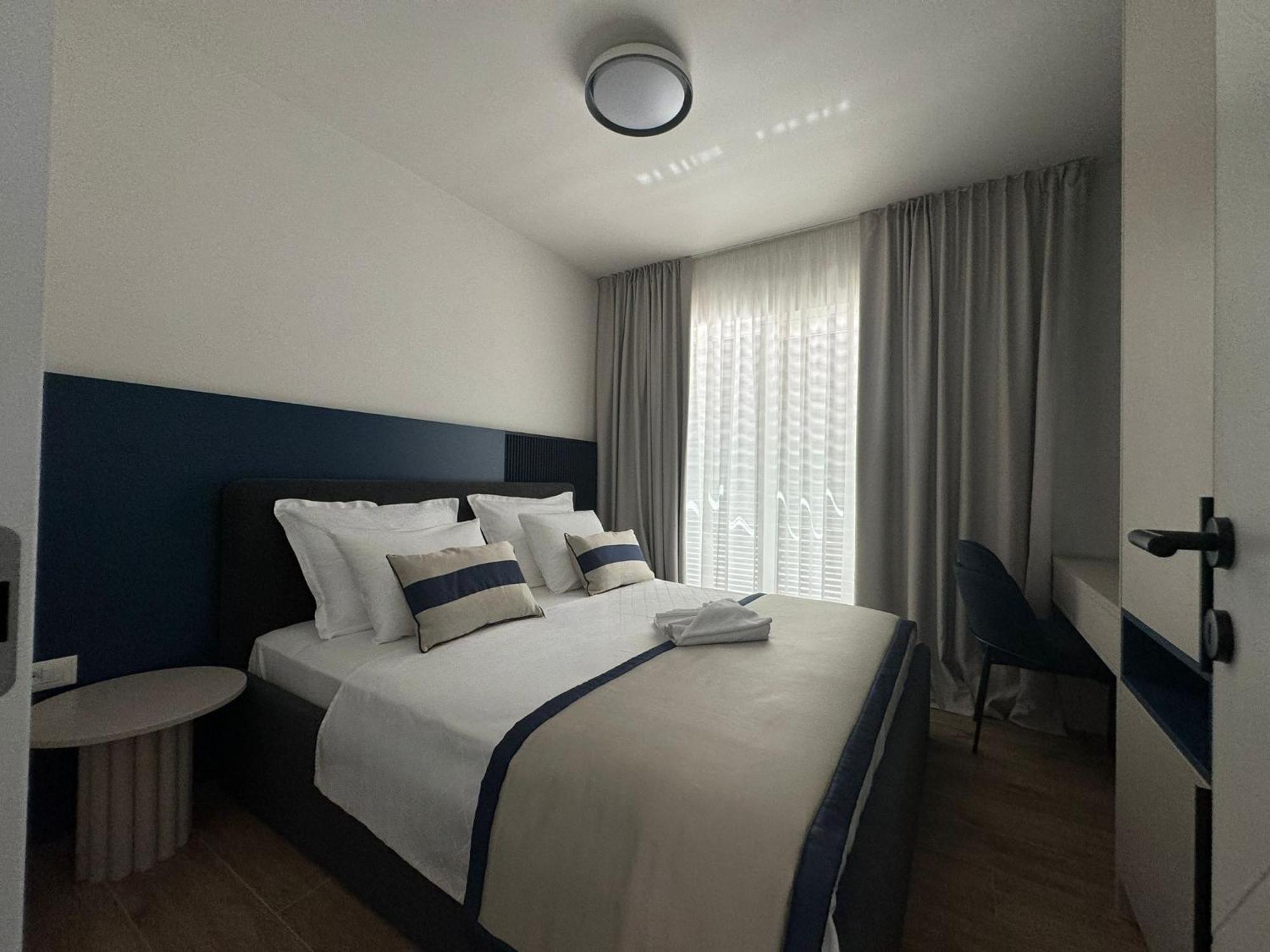 Apartments Dernaj Vir Exterior photo